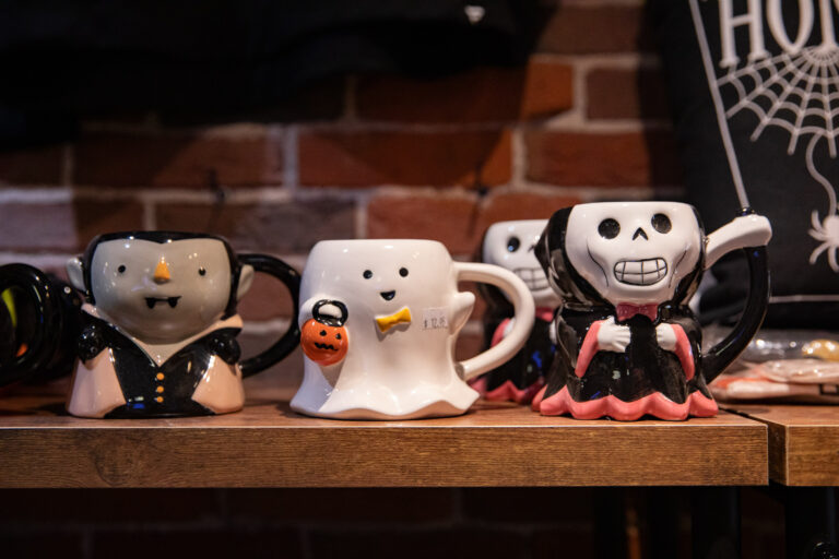 Salem Historical TOurs Witch CIty Shop Photos by Creative Collective 1738 768x512